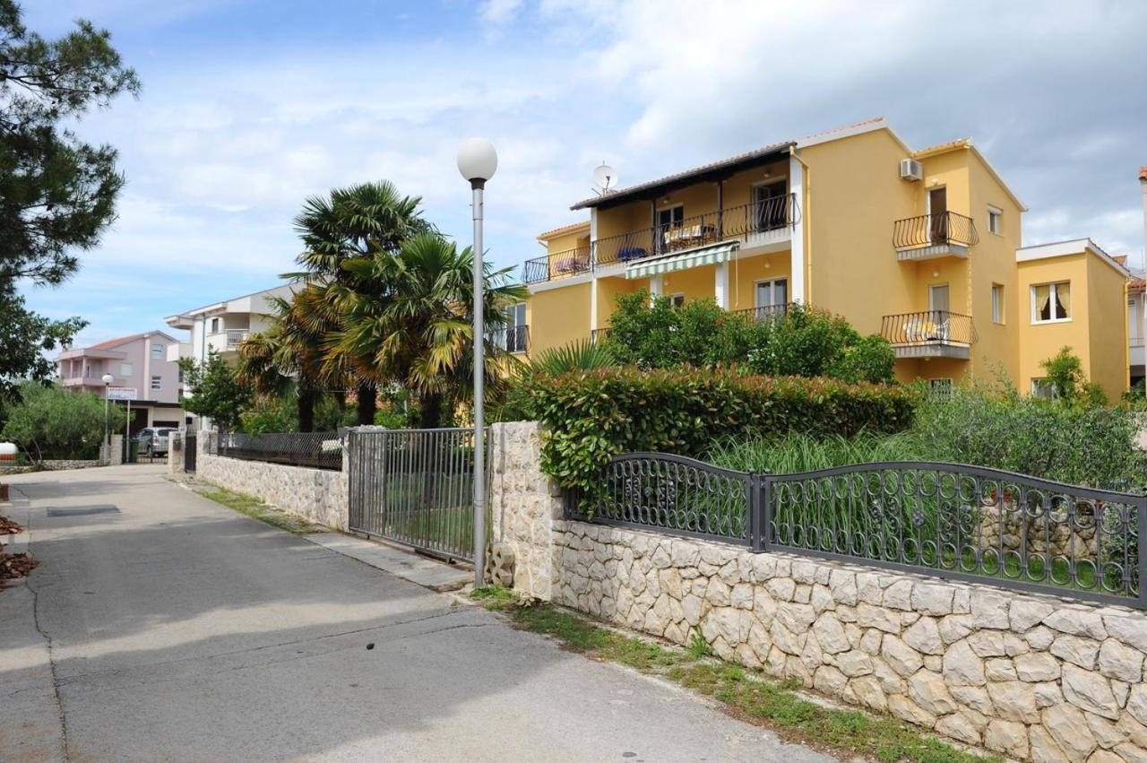 Apartments with a parking space Zadar - Diklo, Zadar - 5880 Bagian luar foto