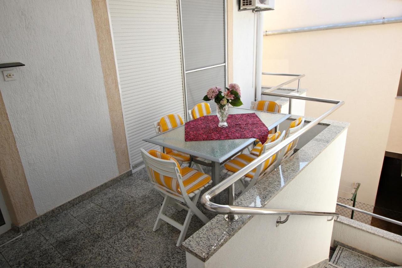 Apartments with a parking space Zadar - Diklo, Zadar - 5880 Bagian luar foto